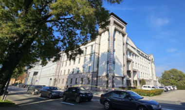 Hamis megrendelésekkel szerzett húsból milliókat – szerencsejátékon játszotta el a pénzt