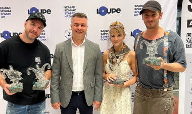 Négy VIDOR-díjat adott át Kirják Róbert a Loupe Színházi Társulásnak