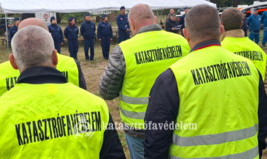 Árvíz, viharkár, vízi mentés – Tuzséron bizonyítottak a nyíregyházi önkéntesek