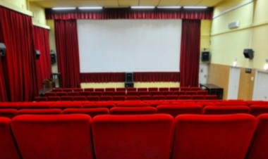 Mozivászonra kerülnek az ősz filmjei – Októberi programok a Krúdy Gyula Art Moziban