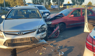 Két személyautó ütközött össze szerda délután a Törzs utcán 