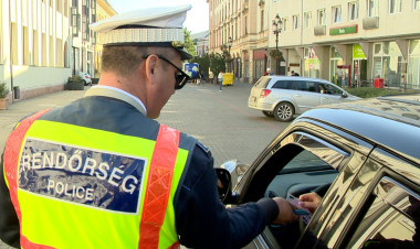 ROADPOL-ellenőrzés – Nagyjából minden 40. sofőr mobilozott vezetés közben