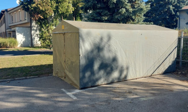 Október 15-től engedélyezett a sátorgarázsok felállítása