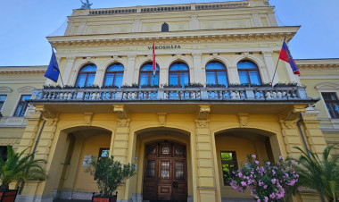 Befogadó munkahelyek Nyíregyházán – munkáltatói workshopot rendeznek a Városházán