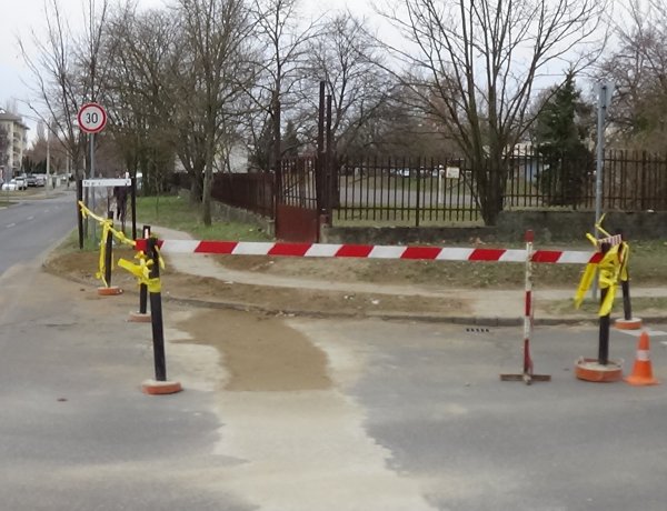 Munkálatok a Bánki és a Törpe utca kereszteződésében – Forgalomkorlátozás van érvényben