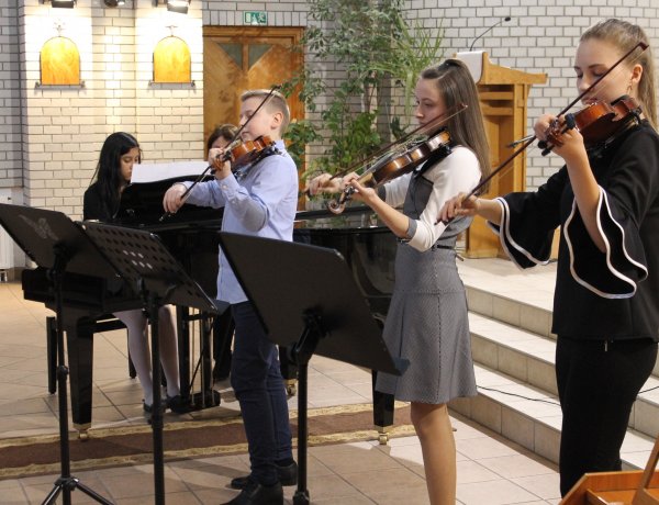 Szent Imre Zenei Találkozó és Verseny  – 15 zeneiskolából érkeztek versenyzők