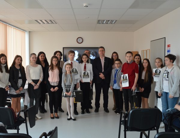 Ők lettek a Váci Mihály Szavalóverseny díjazottai! Gratulálunk!