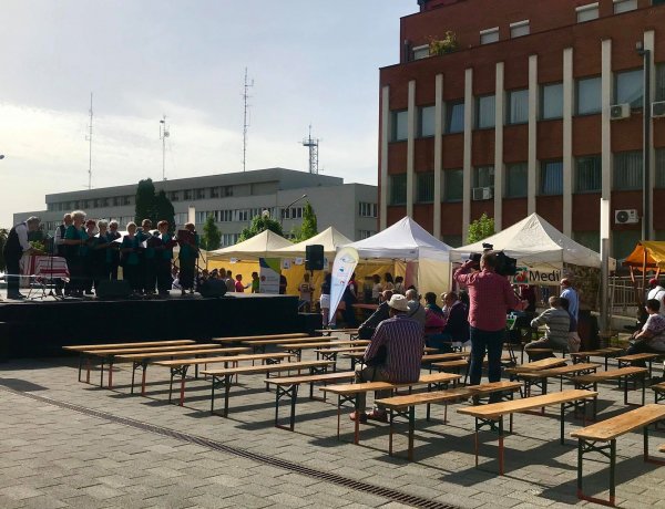 Kezdetét vette az idei Helló Nyíregyháza! – Élő videóval jelentkezünk a Civil szigetről