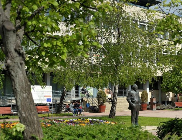 A Móricz Zsigmond Megyei és Városi Könyvtár májusi programajánlata