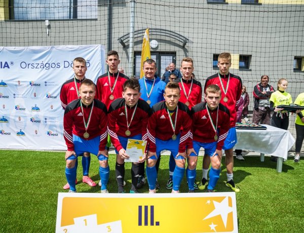 Bronzérmes a Vasvári focicsapata - Szombathelyen rendezték a diákolimpiai döntőt