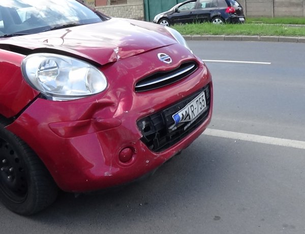 Ráfutásos baleset történt péntek délután a Váci Mihály utcán