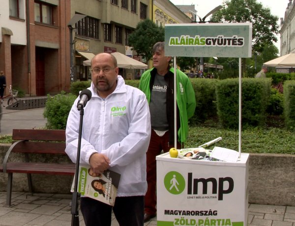 Szoboszlay György péntek délelőtt tartott sajtótájékoztatót Nyíregyházán