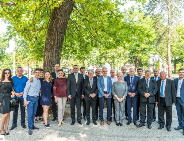 Nyíregyházát tartotta példának a miniszter és a nagyvárosok elnöke az MJVSZ közgyűlésen