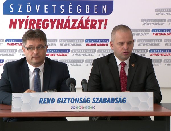 A négyes számú egyéni választókörzetben Smidt Ferencet indítja a Szövetségben