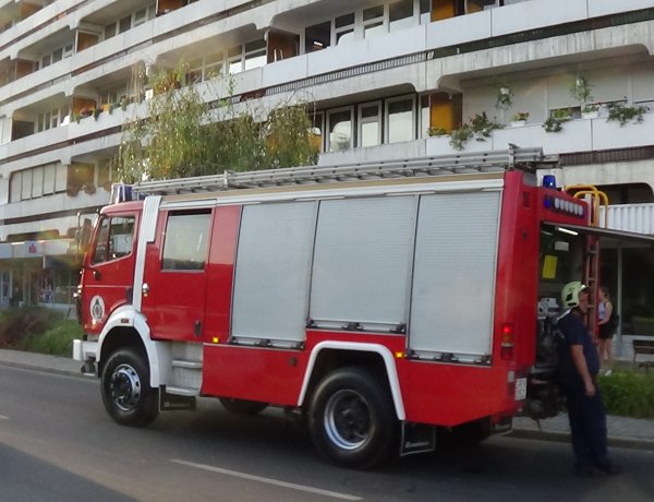 Füstszivárgás miatt riasztották a tűzoltókat egy belvárosi bevásárlóközpontba