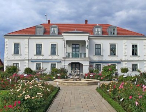 Szatmári értékeink - A Luby család épített és szellemi öröksége szóban és filmkockákon