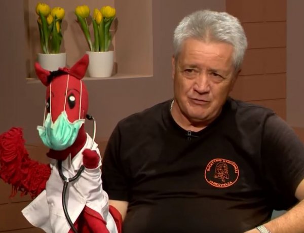 A Burattino Bábszínház új kedvence, Dr. Ra-vaszil a Sziesztában