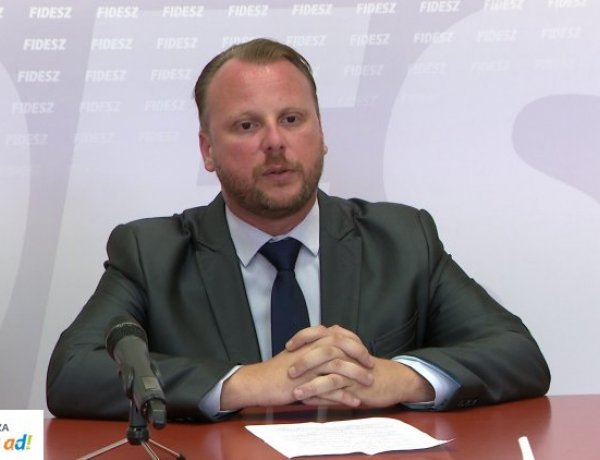 Plagizálás az ellenzéki program jó része, mely megvalósíthatatlan is a FIDESZ szerint