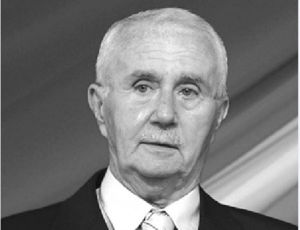 Búcsú Dávida Istvántól - 2015-ben Nyíregyháza díszpolgári címmel ismerte el munkáját