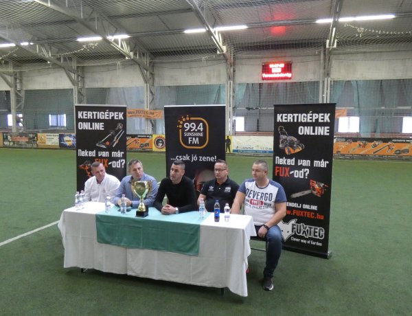 Jubilál a Fuxtec-99,4 Sunshine FM műfüves teremlabdarúgó torna 