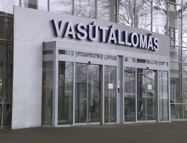 Jelentős vasúti fejlesztések! Emeletes motorvonatok is közlekednek majd februártól!