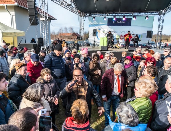 Nyírségi disznótoros – Világraszóló disznóvágással búcsúztak a téltől Nyíregyházán