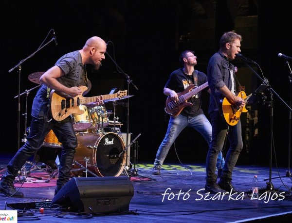 ELMARAD! - Házhoz megy a Zenede - Rocklegendák a Váci Mihály Kulturális Központban 