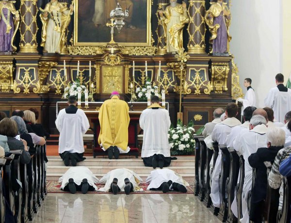 Újabb rendelkezések a Debrecen-Nyíregyházi Egyházmegyében is