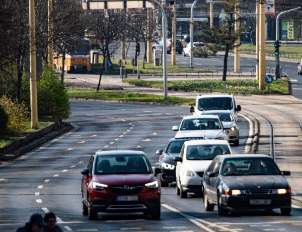 A gépjárművezető-képzésre is hatással vannak a járvány megfékezésére tett intézkedések