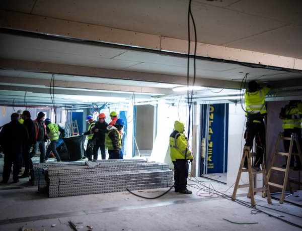 Operatív törzs: jó ütemben halad a kiskunhalasi konténerkórház építése