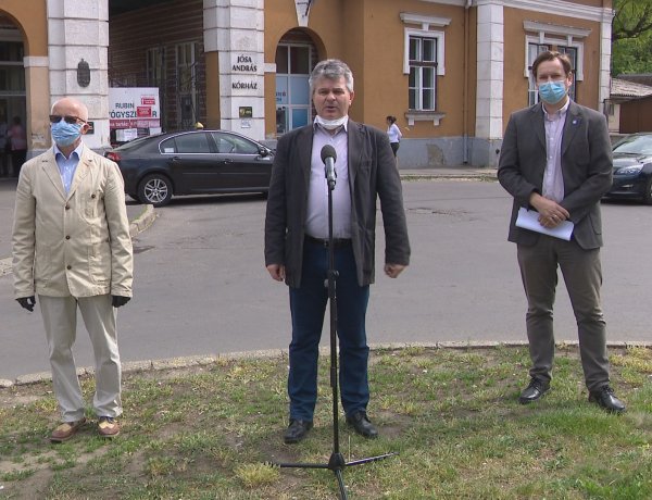 Kórházzal kapcsolatos kérdésekre vár választ a Szövetségben Nyíregyházáért