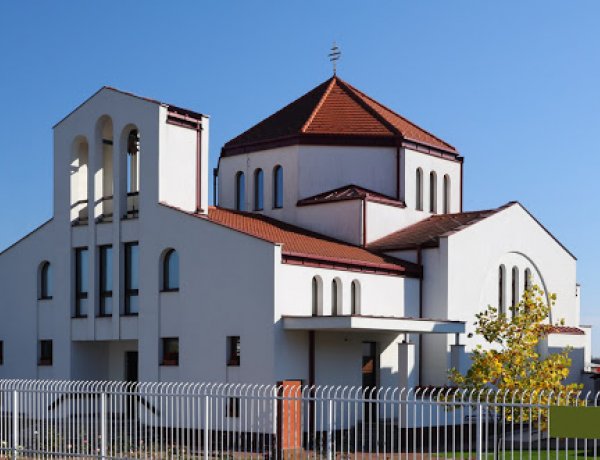 A katolikusok megnyitották a templomokat, a reformátusok ma döntenek
