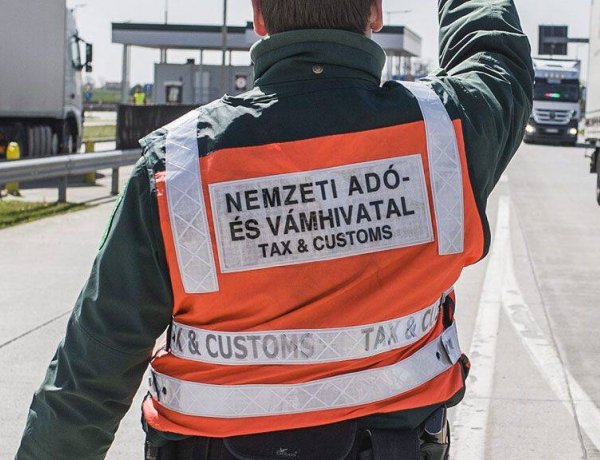 Hárommillió forintot érő dohánnyal bukott le egy sofőr Szabolcs megyében