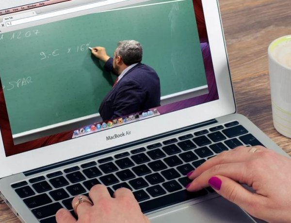 Marad a digitális oktatás – Online módon ballagnak a diákok 