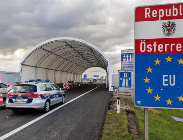 Nem kell hatósági házi karantén az Ausztria felől hazatérőknek, ha van negatív tesztjük