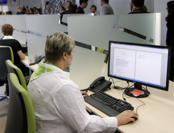 Hétfőtől újabb enyhítések a kormányhivatali ügyintézésben is