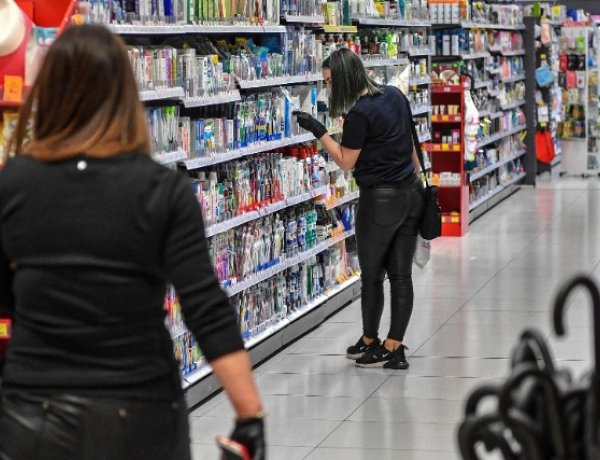 Nem háríthatják át a magyar beszállítókra a különadók terheit a külföldi üzletek