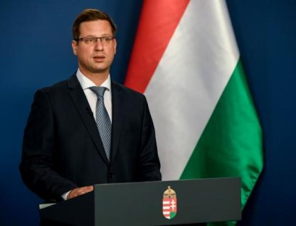 Gulyás Gergely: szerda éjfélkor véget érhet a rendkívüli jogrend