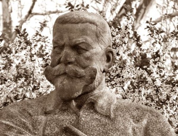 Amiről az utcák mesélnek... - Száz éve hunyt el Benczúr Gyula