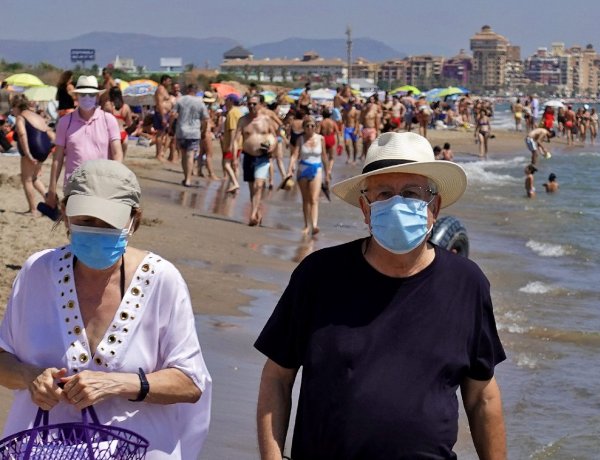 Kiderült, mennyire tud alkalmazkodni a Covid-19 a nyári hőséghez