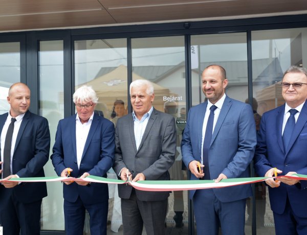 Munkahelymegtartás, bővítéssel – OFA program keretében bővült a nyíregyházi Volvo szalon