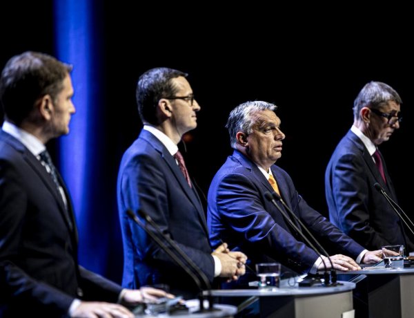Orbán: fenn kell tartani Közép-Európa gazdaságának működőképességét