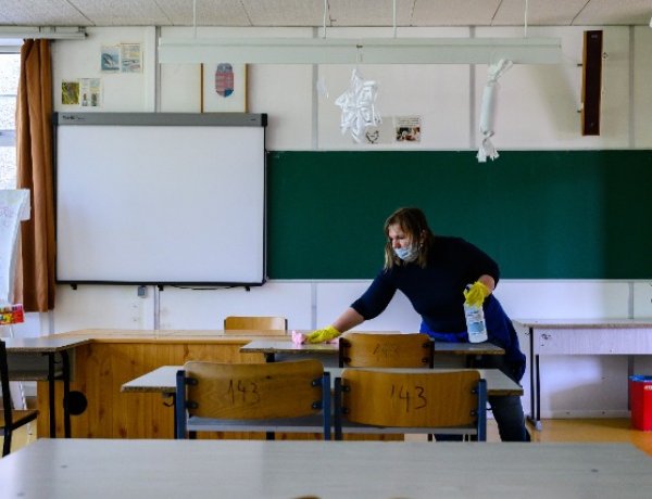 A járási hivatalok ellenőrzik az iskolákban a járványügyi szabályok betartását