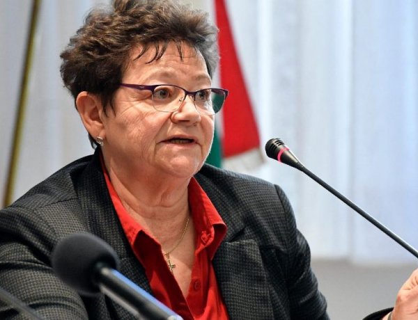 A szabályok azért szükségesek, hogy ne kelljen további korlátozásokat bevezetni