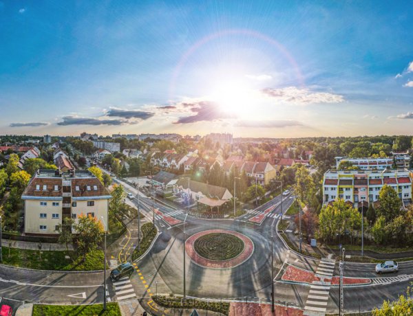 A macskaköves Kemecseitől a modern aszfaltosig: „köszönet a Korányiért"!