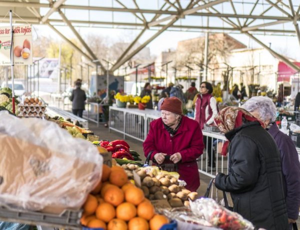 Kötelező lesz a maszkhasználat a nyíregyházi piacokon       