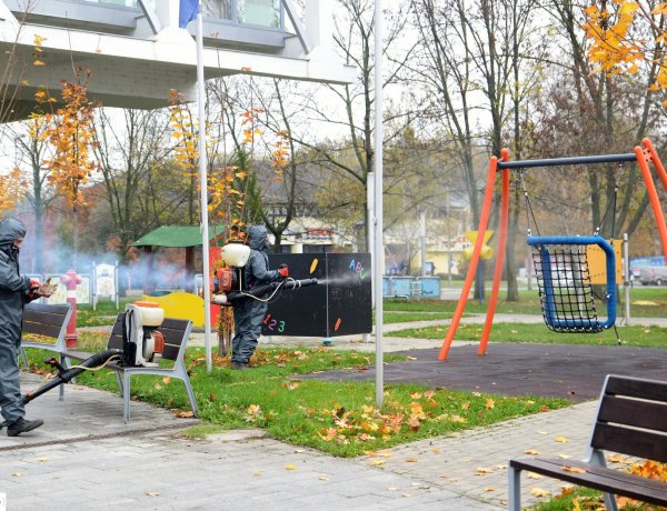 Kiemelt feladat! Városszerte fertőtlenítik a játszótereket Nyíregyházán! 