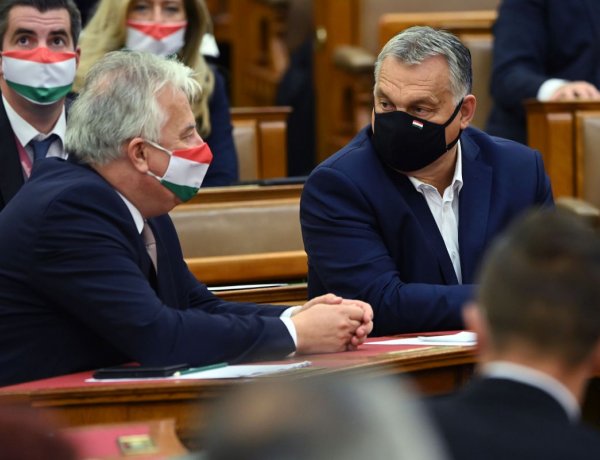 Az Országgyűlés rendkívüli ülésének összehívását kezdeményezi a miniszterelnök-helyettes