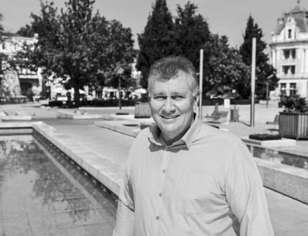 Szűk családi és baráti körben zajlik majd dr. Adorján Gusztáv búcsúztatása 