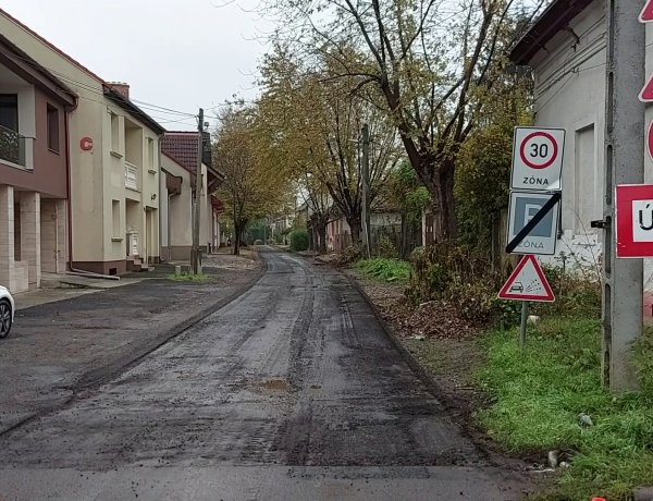 Megkezdődött a Csillag utca felmarása, továbbra is forgalomkorlátozásra kell számítani